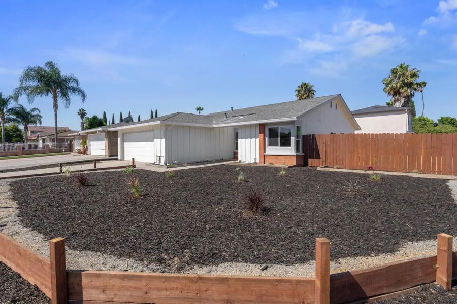 3035 Serpa Dr, San Jose, CA 95148